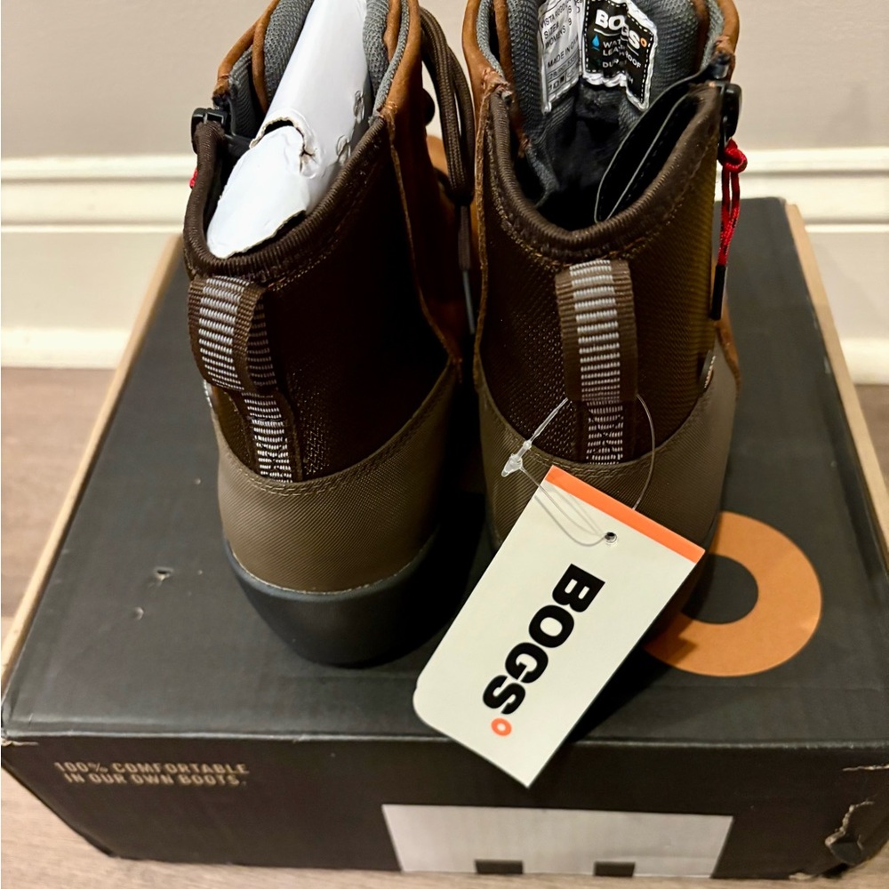 BOGS Women’s waterproof boots! NWT - Picture 2 of 5